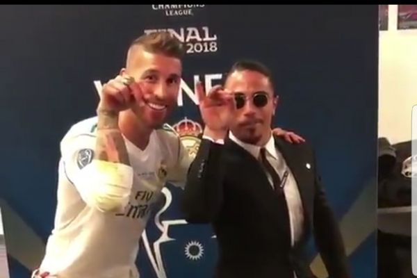 سفارش گرانقیمت راموس استیک با روکش طلا