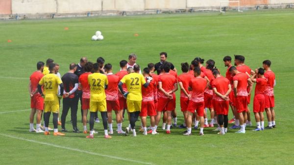 آخرین وضعیت بازگشت ادامه همکاری ساغلام با تراکتور؛ تبریز - استانبول در مِه