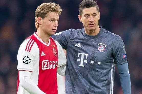  تصمیم قطعی بارسلونا برای استفاده از هافبک هلندی در جذب لواندوفسکی