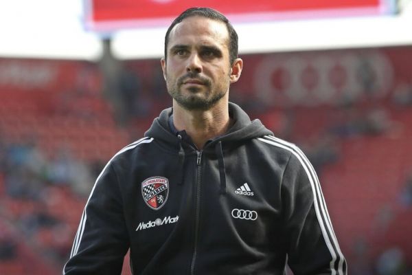 حاجیپور استقلال با ۲ بازیکن خوب خارجی تمام کرده است شفر همه چیز تیم را به نوری میگوید