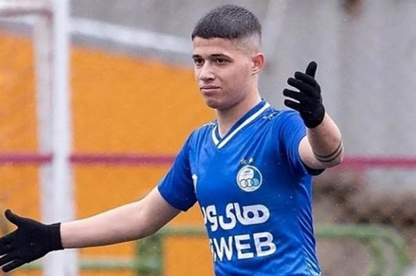 وضعیت مبهم بازیکنی که با استقلال فسخ کرد و به باشگاه پرسپولیس رفت