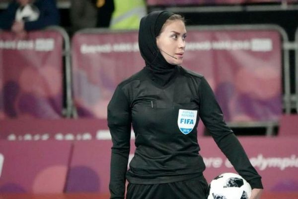 ناظمی کمترین مبلغ حق الزحمه داوری برای داوران خانم فوتسال است هزینه کفش و تمرین مان ۱۰ برابر دستمزدمان است