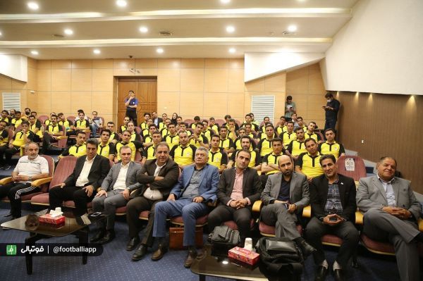 گزارش تصویری دوره دانشافزایی داوران فوتسال با حضور سرپرست فدراسیون