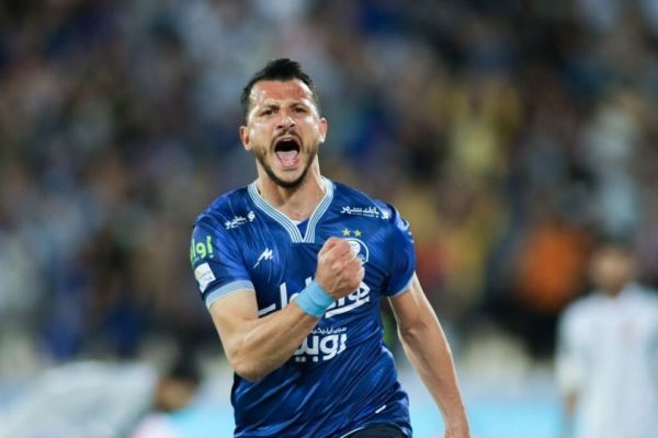  قرارداد آرمان رمضانی با استقلال تمدید شد