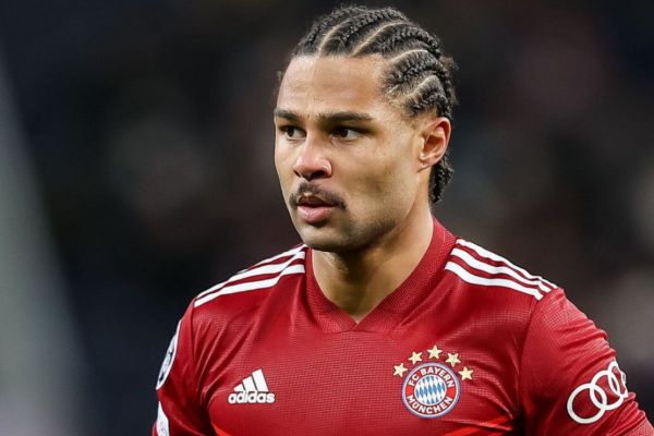  آینده مبهم ملی‌پوش آلمانی در سال جام‌جهانی با احتمال پس گرفتن پیشنهاد تمدید قرارداد توسط مونیخی‌ها