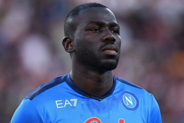  حضور مدافع ناپولی در کنار دی‌لیخت و دو بازیکن دیگر در لیست خرید چلسی