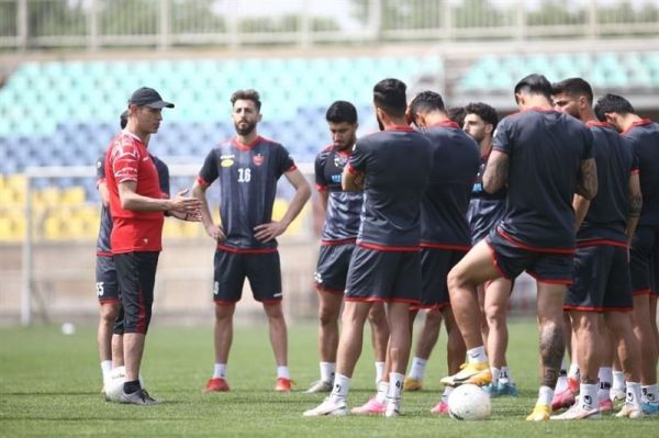  کرمانی‌مقدم  گل‌محمدی متوجه شد باید خریدهای متفاوتی انجام دهد  صادقی مسئولیت سنگینی دارد