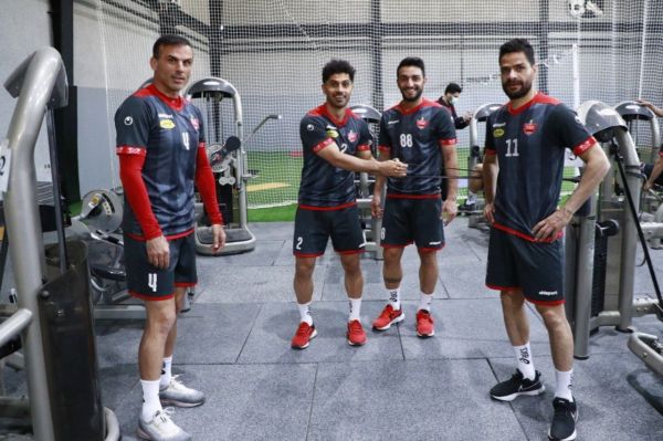  پرسپولیس، صبح و عصر تمرین می‌کند