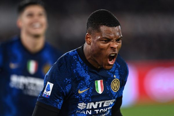  اینتر قیمت مدافع هلندی خود را برای انتقال به چلسی اعلام کرد