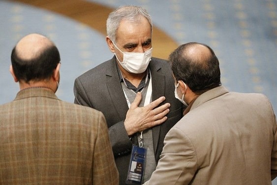  بهاروند  تاج بهترین گزینه برای ریاست فدراسیون فوتبال است