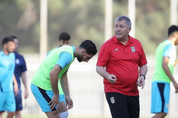 دراگان اسکوچیچ به فدراسیون فوتبال رسید عکس