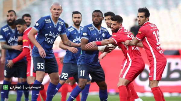 سرخابیها همچنان پشت پنجرههای بسته