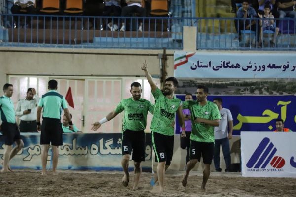  لیگ برتر فوتبال ساحلی در اوج هیجان