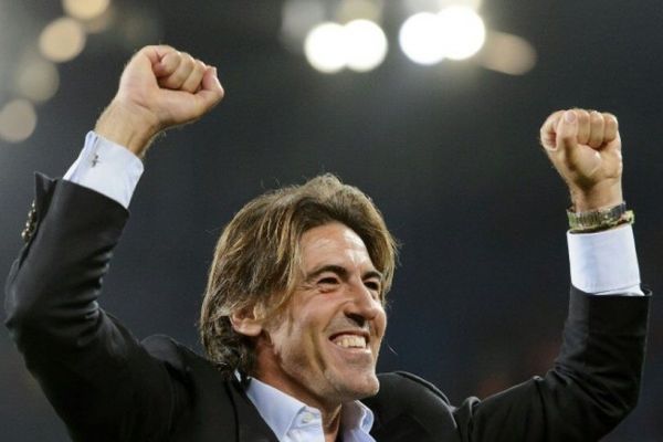 اکبرپور استقلال با سبک کارلوس کیروش به لیگ میآید وریا غفوری را برگردانید تا مثل منصوریان شود