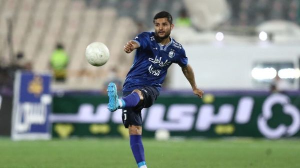 عارف غلامی با استقلال تمدید کرد عکس