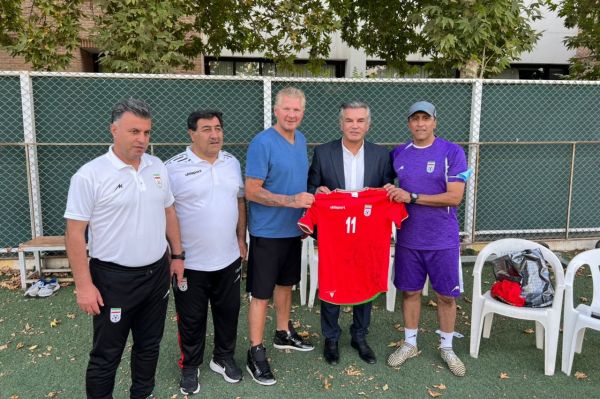  افنبرگ  ایران برای صعود بايد با ولز و آمريكا رقابت كند  فوتبال مستعد ايران بايد به رده هاى پايه توجه كند