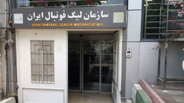  تاپ سکرت  یک مدیر بلندپایه سازمان لیگ برکنار شد