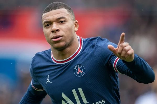 تمدید قرارداد امباپه با پیاسجی مرا سورپرایز نکرد