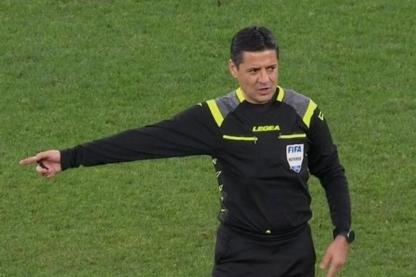  تساوی منچستر یونایتد و استون ویلا با قضاوت داور ایرانی