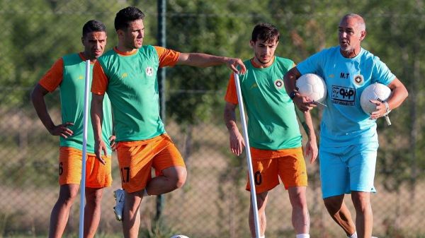 گمانهزنی درباره رقم قرارداد سرمربی سپاهان؛ 800 هزار دلار برای یک فصل