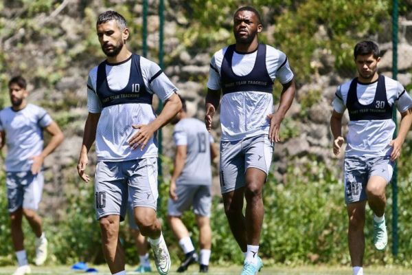 مراغهچیان استقلال با این قرعه راحت قهرمان می شود تیم ساپینتو هنوز برای ورود به لیگ کامل نیست