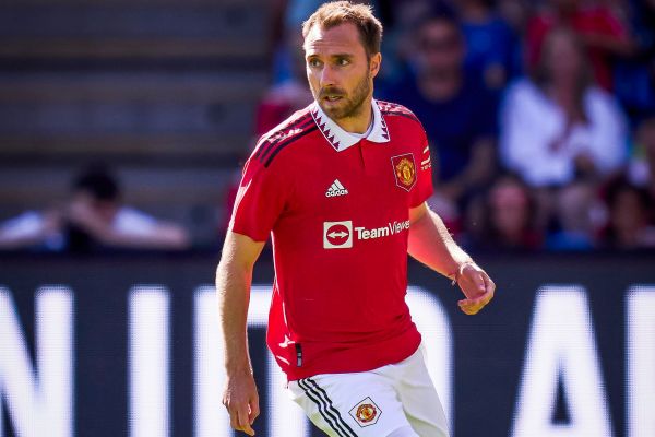  اولین تصاویر از هافبک منچستریونایتد با شماره محبوب کرویف