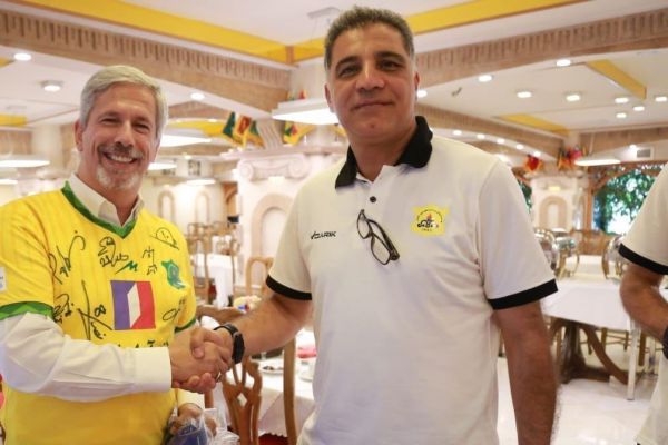 سفیر برزیل استوار نامه ام را با جمله آبادان برزیلته تقدیم رییس جمهور ایران کردم