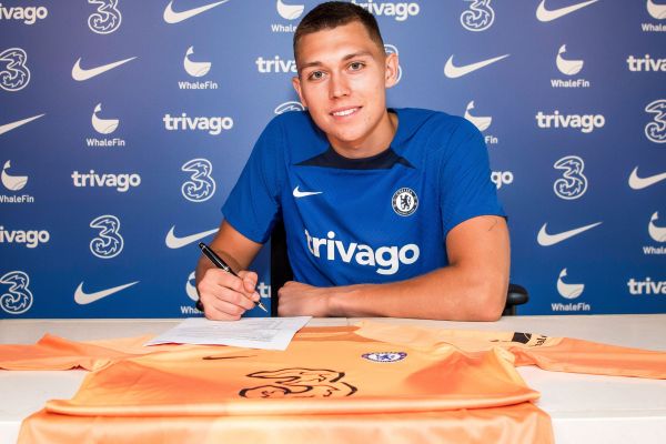  اولین تصاویر از دروازه‌بان آمریکایی با پیراهن چلسی