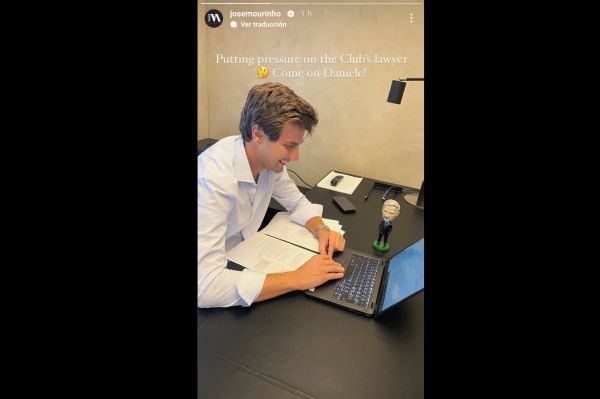  عکس؛ روش جالب مورینیو برای فشار به وکیل باشگاه رم