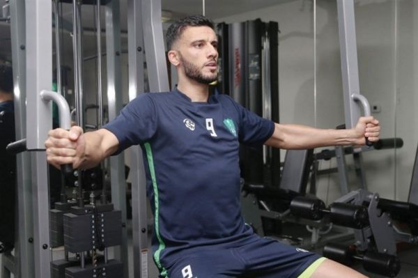 عمر السومه جایگزین مهرداد محمدی در العربی