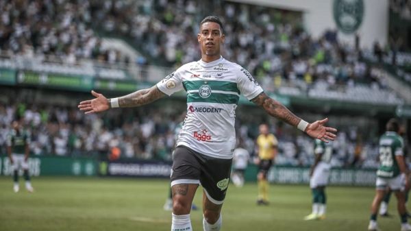 سوال روز؛ تکلیف مهاجم خارجی پرسپولیس چه شد