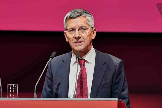  اهداف بلندمدت بایرن‌مونیخ از انتقالات تابستانی  تیم سال‌های بعد را ساختیم