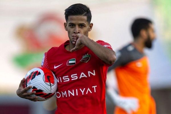 ۲ ستاره بزرگ در راه استقلال؛ آجرلو دست بردار نیست تیم ساپینتو با ۲ خرید جذاب کهکشانیتر میشود