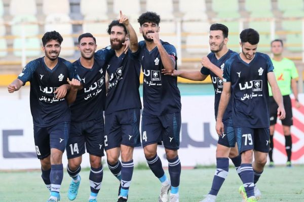  سه امتیاز نوبرانه  ملوان هنوز در حال و هوای لیگ یک