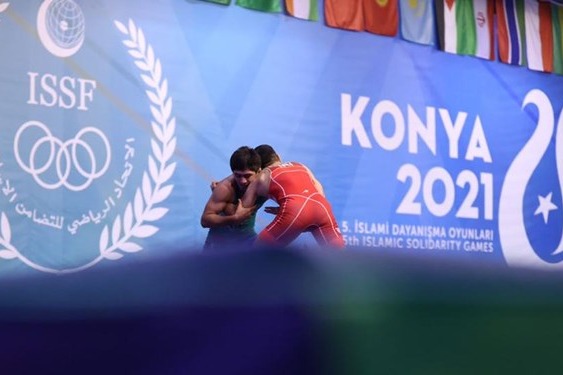 بازیهای کشورهای اسلامی رستمی هم در کشتی فرنگی طلایی شد