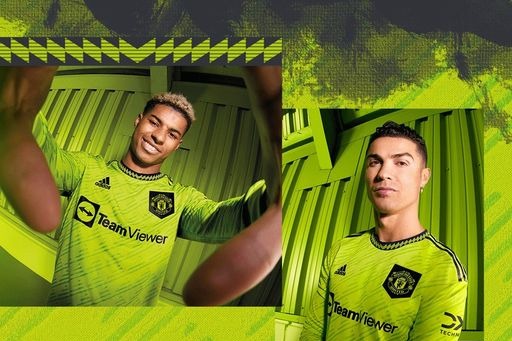  رونمایی از لباس سوم جدید منچستر یونایتد با حضور رونالدو عکس