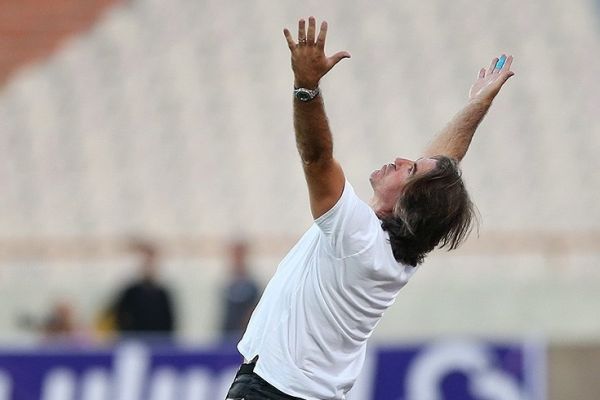 عزیززاده استقلالیهای واقعی باید به ساپینتو فرصت بدهند یک اصفهانی در ترکیب سپاهان نمیبینیم