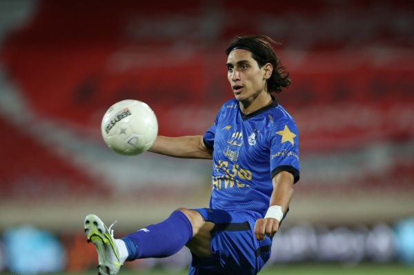 استقلال به محمد نادری چراغ سبز نشان داد