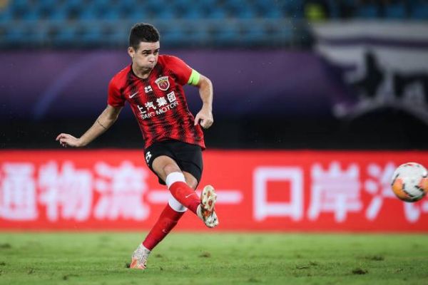  اسیر شدن ستاره سابق چلسی در لیگ چین