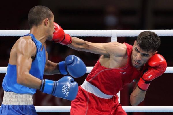  «شه‌بخش» در بوکس حرفه‌ای مبارزه می‌کند