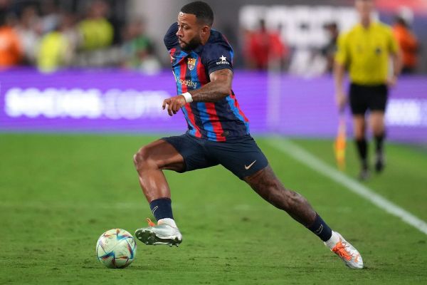 مهاجم بارسلونا منتظر چراغ سبز بیانکونریها