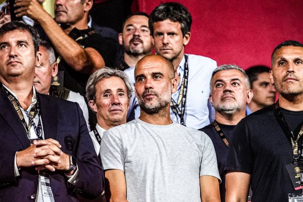  عکس؛ گواردیولا و تماشای یک بازی بی‌اهمیت در لالیگا