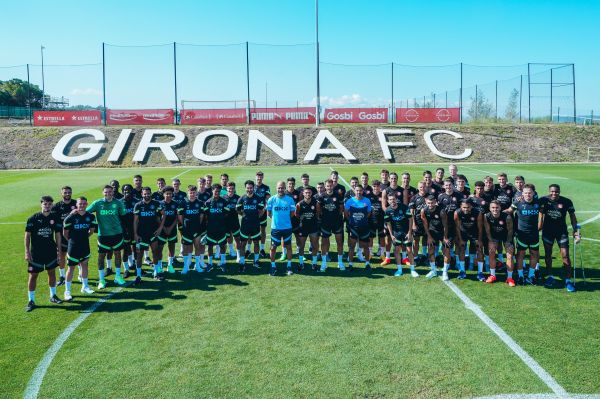  عکس؛ تشکر گواردیولا و تیمش از باشگاه خواهرخوانده