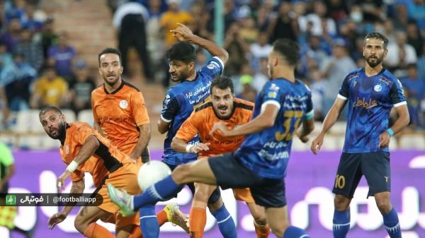  استقلال یک - مس کرمان صفر  یامگا، طلای سیاه استقلال مقابل مس  جشنواره کارت زرد در آزادی