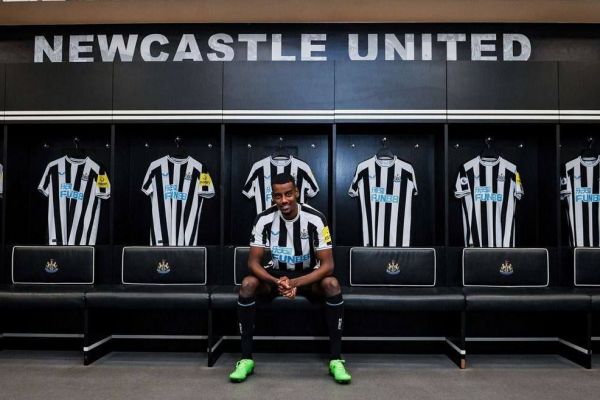 رسمی؛ بازیکنی که در دقیقه 6 به بارسلونا گل زد گرانترین خرید تیم انگلیسی شد