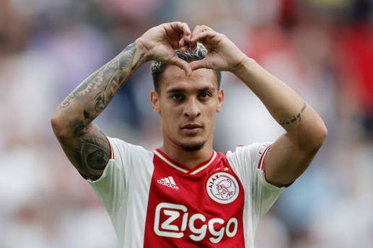 حمله اسطوره فوتبال هلند به گرانترین بازیکن تابستان اروپا