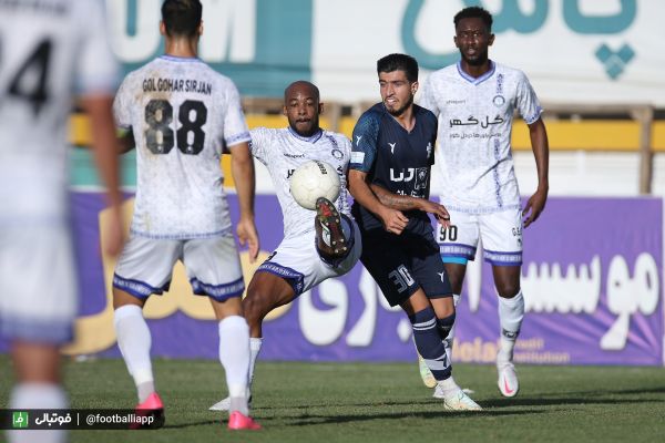 پیکان صفر - گل گهر یک شلیک شکاری و شکار سه امتیاز شیشه اتوبوس ایران خودرو شکست