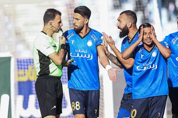 داوریها به ضرر استقلال است