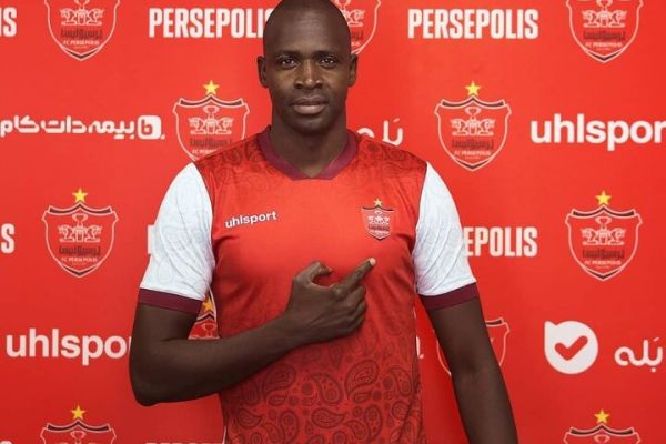  دکتر علیرضا حقیقت  دیاباته از ناحیه چهار سر دچار مصدومیت شد