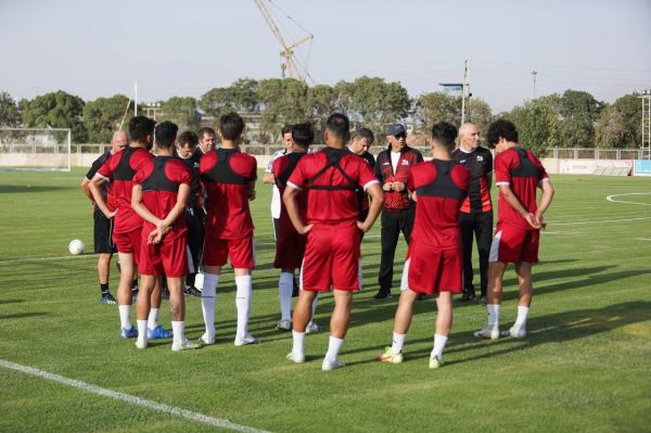  برد پر گل تراکتور در دربی دوستانه